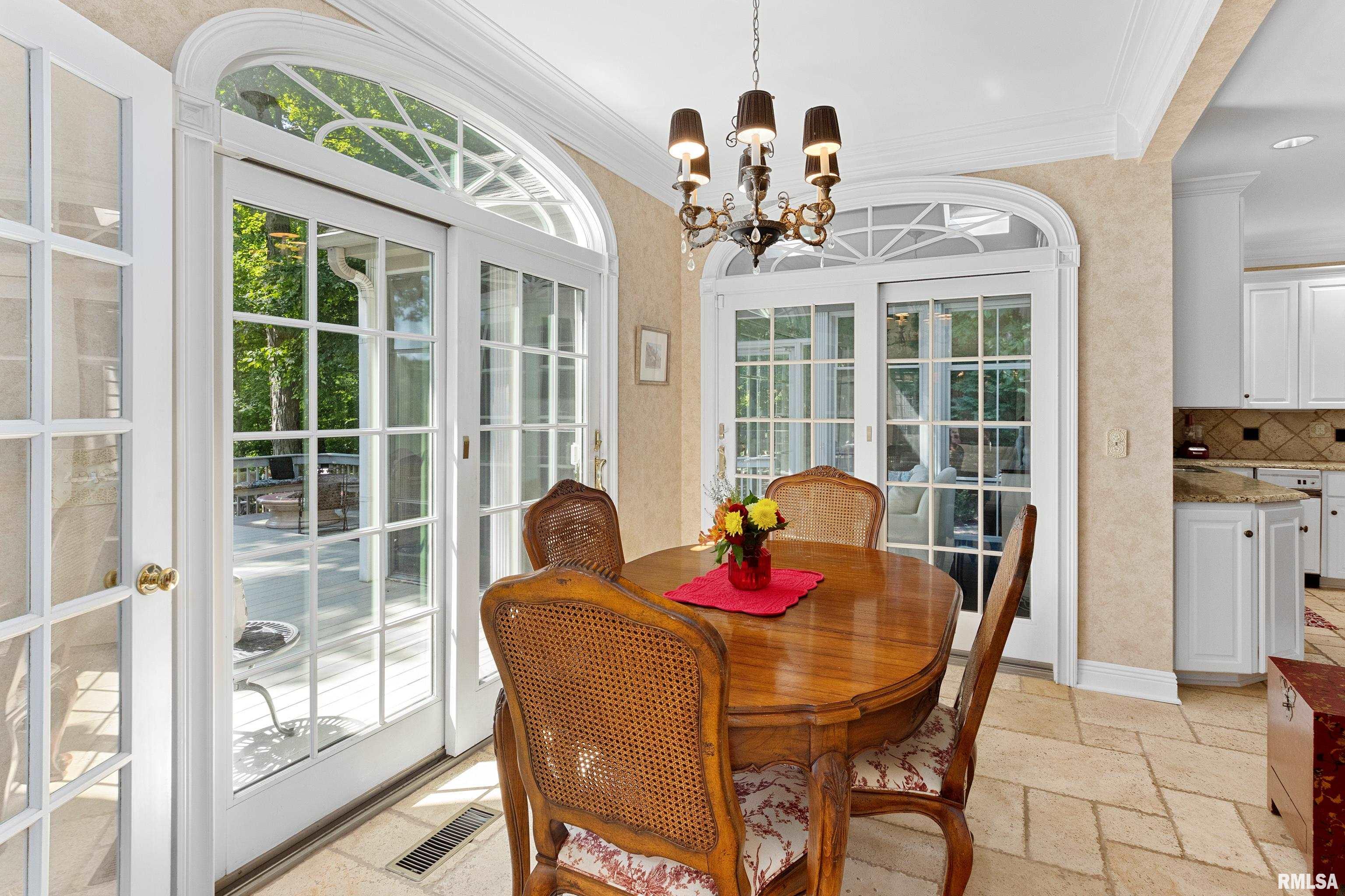 420 West Ravinwoods Road Peoria, IL 61615 - Photo 30 of 61 Gallery Image 30