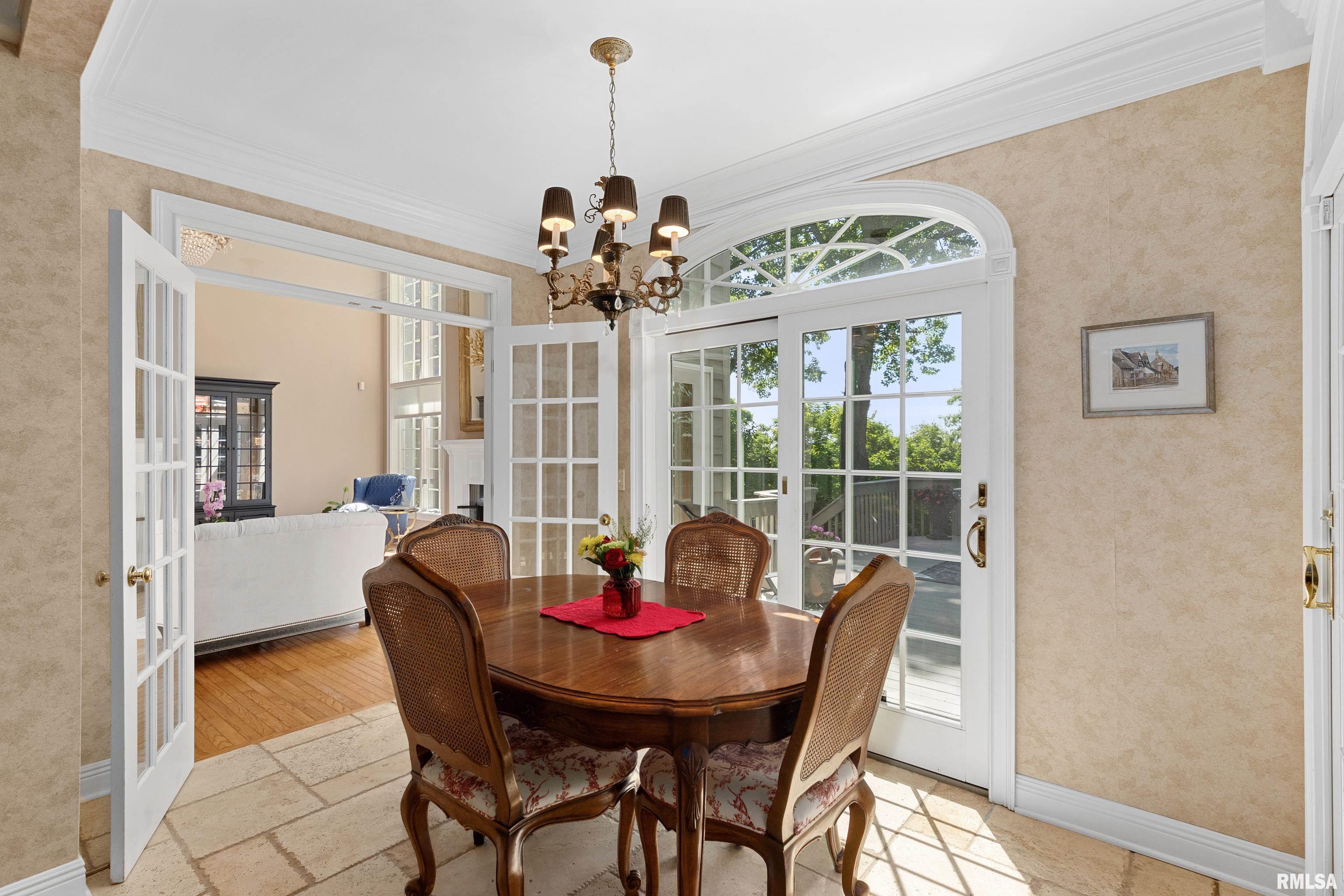 420 West Ravinwoods Road Peoria, IL 61615 - Photo 31 of 61 Gallery Image 31