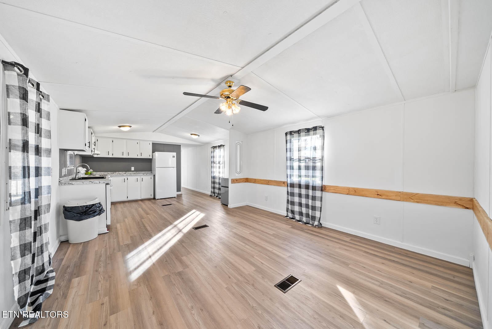 804 Vandever Road Crossville, TN 38572 - Photo 8 of 32 Gallery Image 8