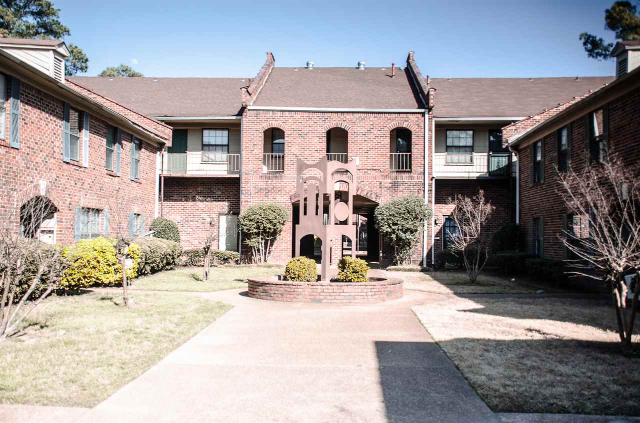 3220 South Mendenhall Road, Unit 2B Memphis, TN 38115 - Photo 1 of 16 Gallery Image 1