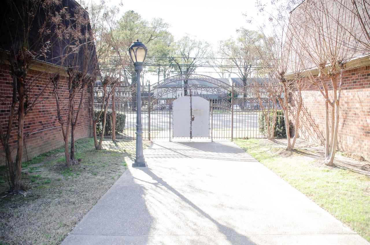 3220 South Mendenhall Road, Unit 2B Memphis, TN 38115 - Photo 14 of 16 Gallery Image 14