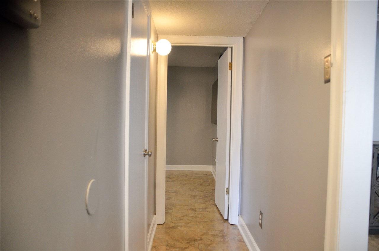 3220 South Mendenhall Road, Unit 2B Memphis, TN 38115 - Photo 10 of 16 Gallery Image 10