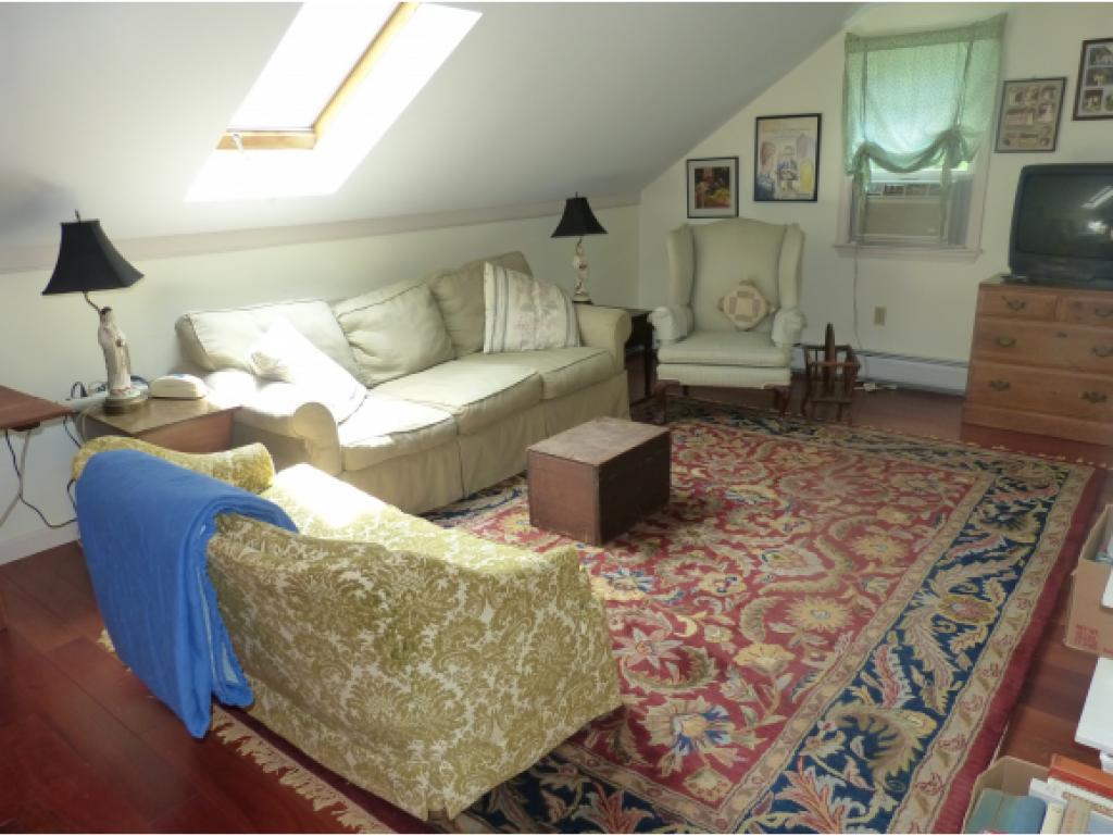 1275 New Boston Road Francestown, NH 03043 - Photo 15 of 22 Gallery Image 15