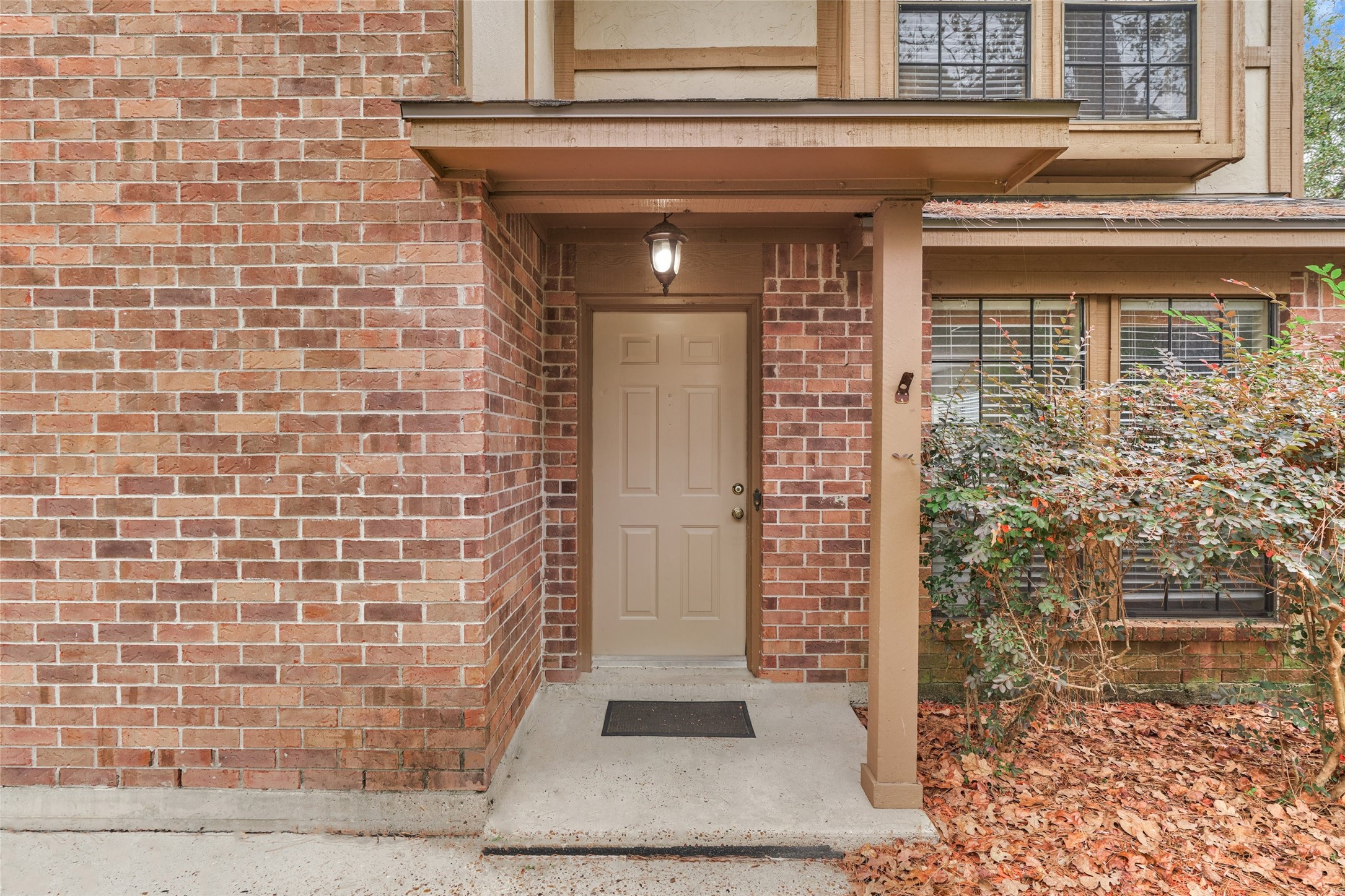3 Field Flower Court Spring, TX 77380 - Photo 6 of 36 a view of door