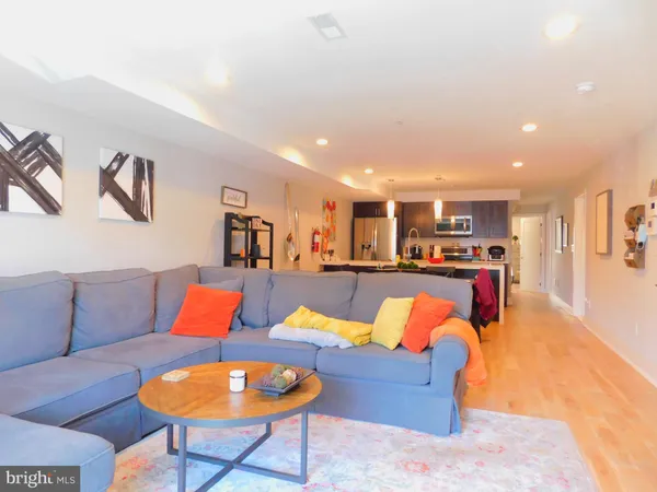 $1,995 | 922-26 North 17th Street, Unit F, Philadelphia, PA 19130