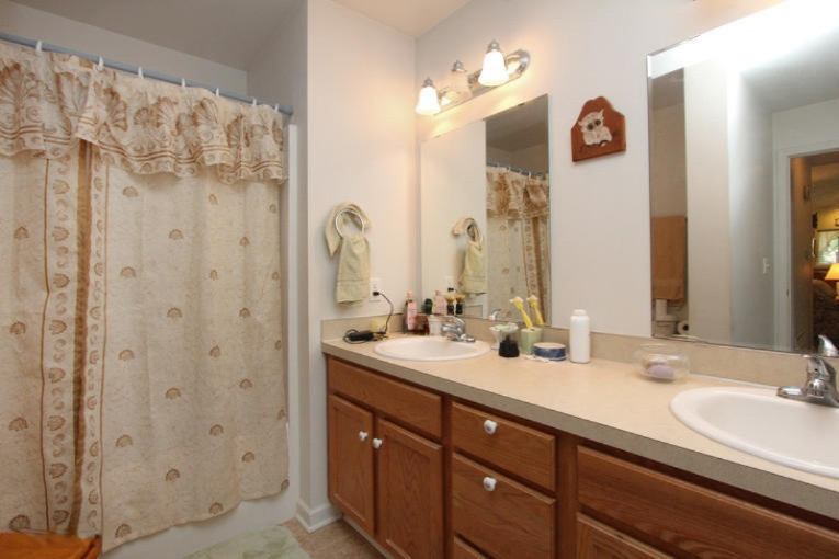 6466 Johnson Road Greenville, MI 48838 - Photo 17 of 26 IMG_6190