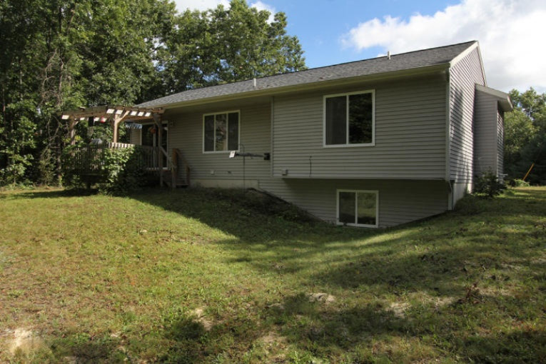 6466 Johnson Road Greenville, MI 48838 - Photo 22 of 26 IMG_6207