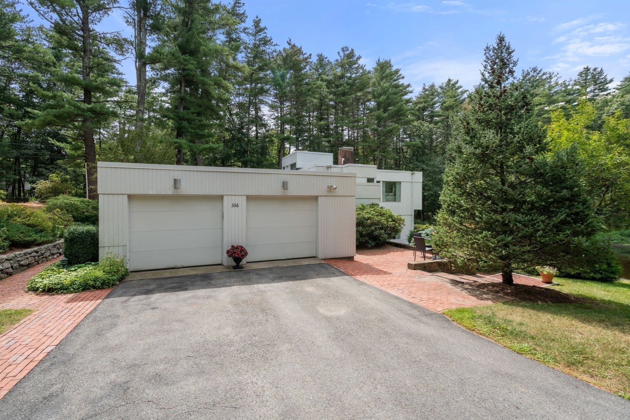 336 Deacon Haynes Road Concord, MA 01742 - Photo 5 of 36 Gallery Image 5