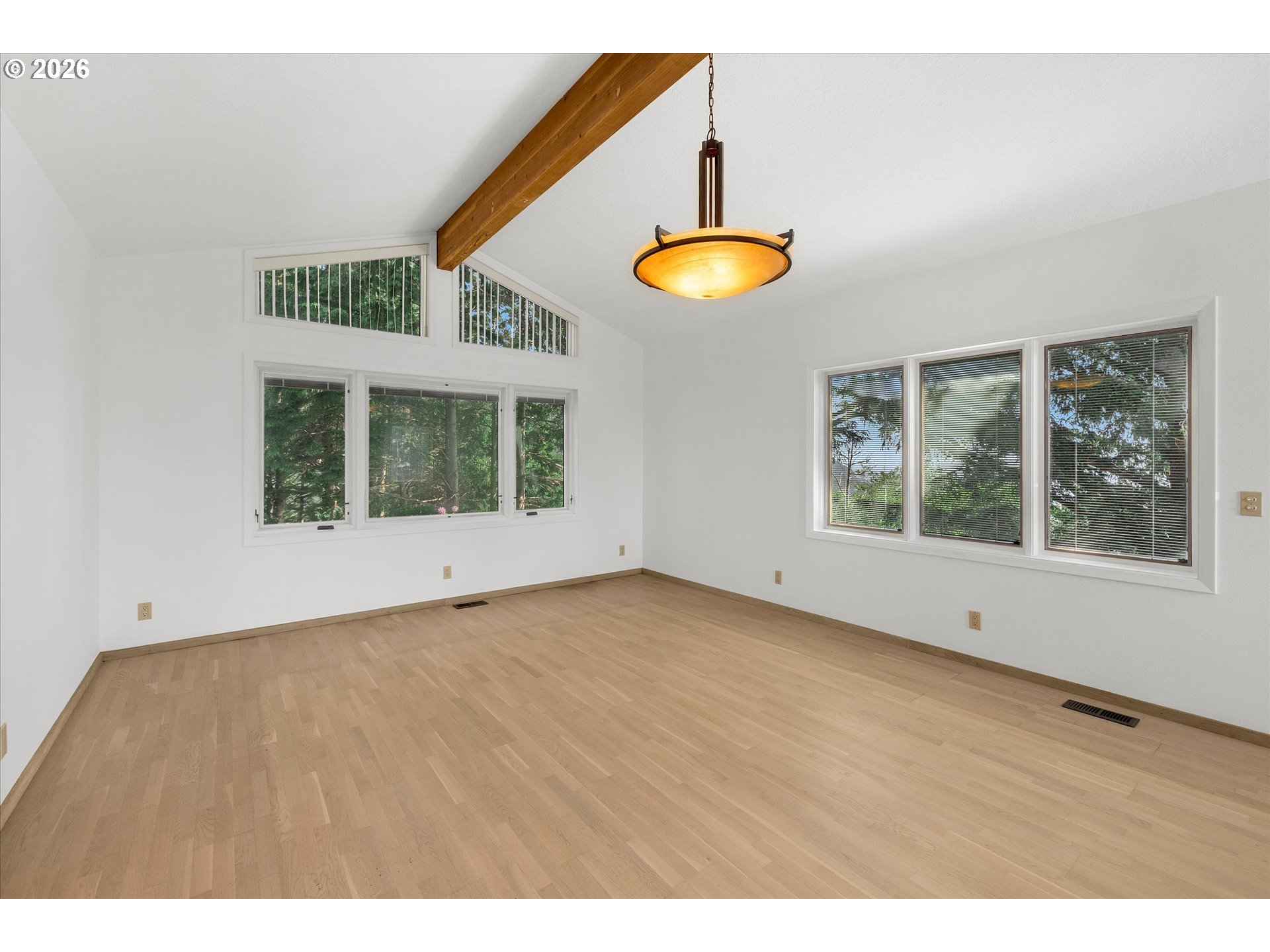 635 Radar Road Yachats, OR 97498 - Photo 14 of 48 Living Room