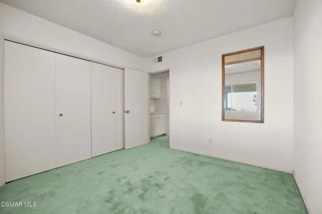 $1,989,000 | 19715 Komar Drive, Tarzana, CA 91356