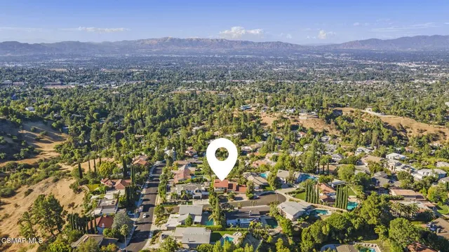 $1,989,000 | 19715 Komar Drive, Tarzana, CA 91356