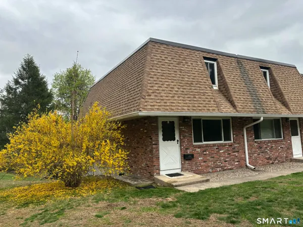 $264,900 | 220 Monce Road, Unit 17, Burlington, CT 06013
