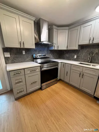 $264,900 | 220 Monce Road, Unit 17, Burlington, CT 06013