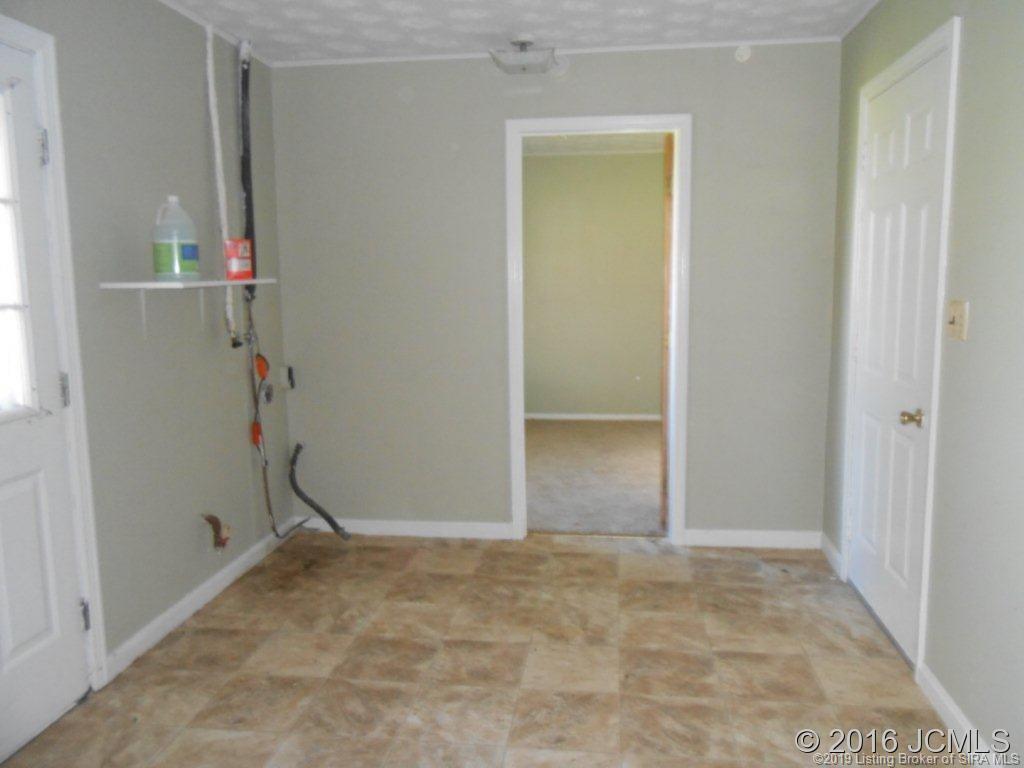3682 North Michigan Road Madison, IN 47250 - Photo 4 of 12 Gallery Image 4