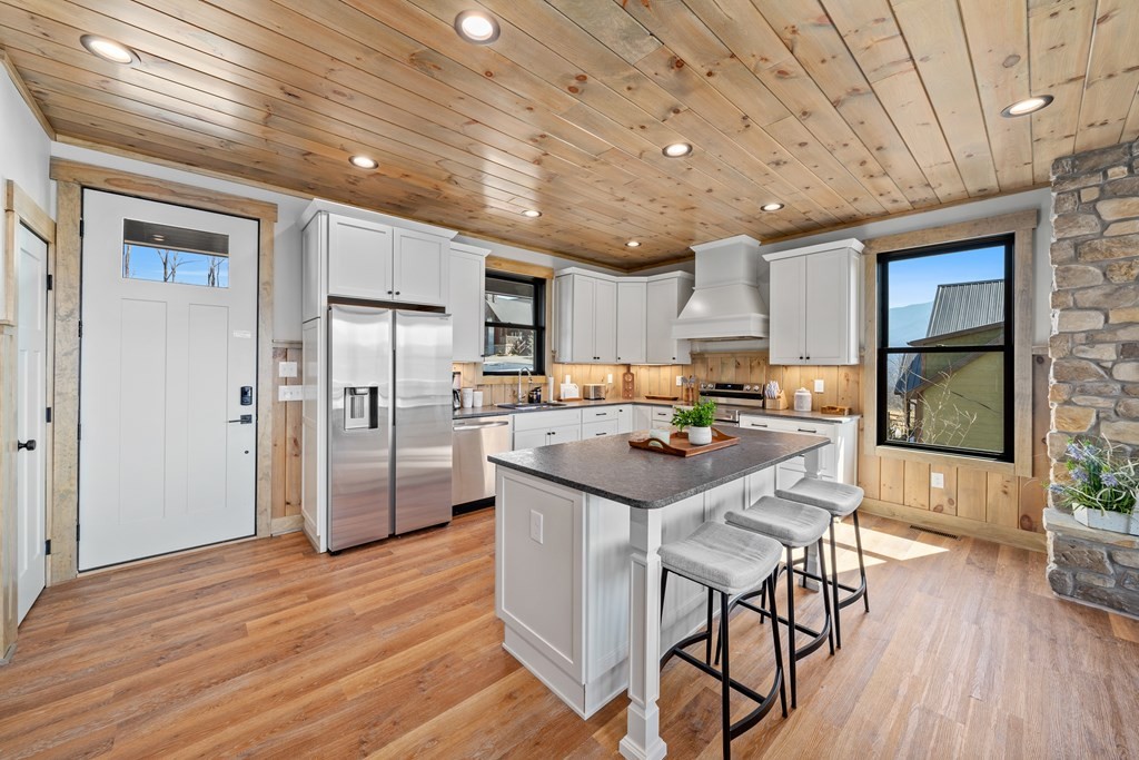 716 Village Loop Road Gatlinburg, TN 37738 - Photo 10 of 58 Gallery Image 10
