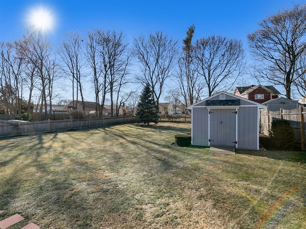 6 Joy Road Peabody, MA 01960 - Photo 5 of 27 Gallery Image 5