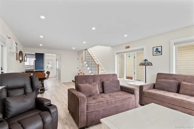 $1,499,000 | 19 Pine Lane, Bayville, NY 11709