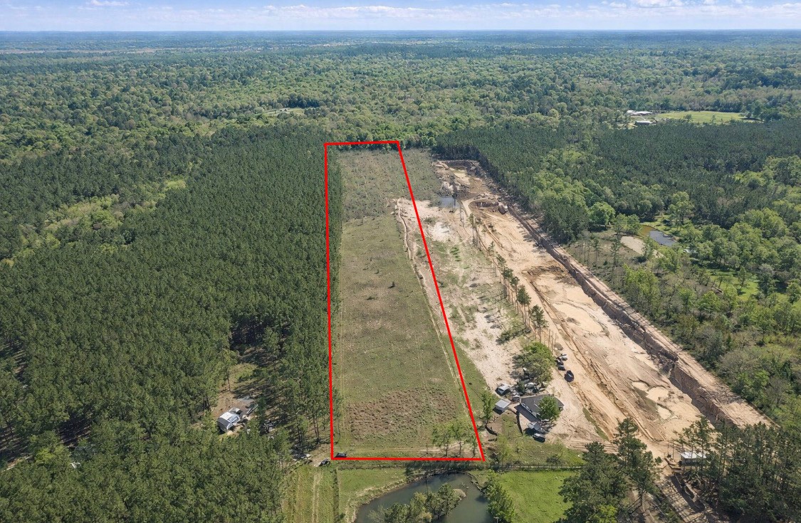 Imagine building your dream home with ton of space available! The cleared area offers ample space for development, while surrounding trees provide privacy and a natural setting. Perfect for those seeking a serene and secluded property.