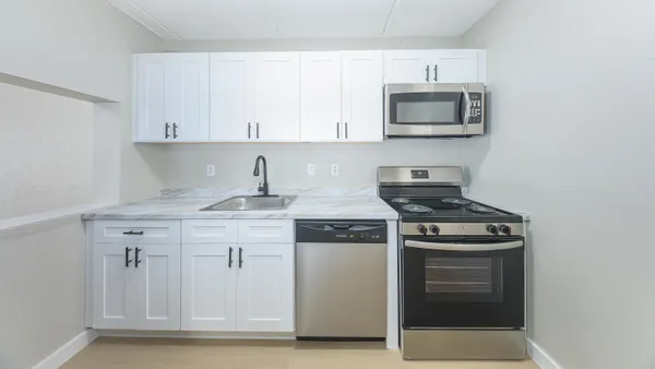 $1,350 | 2731 South Blair Stone Road, Unit 24, Tallahassee, FL 32301