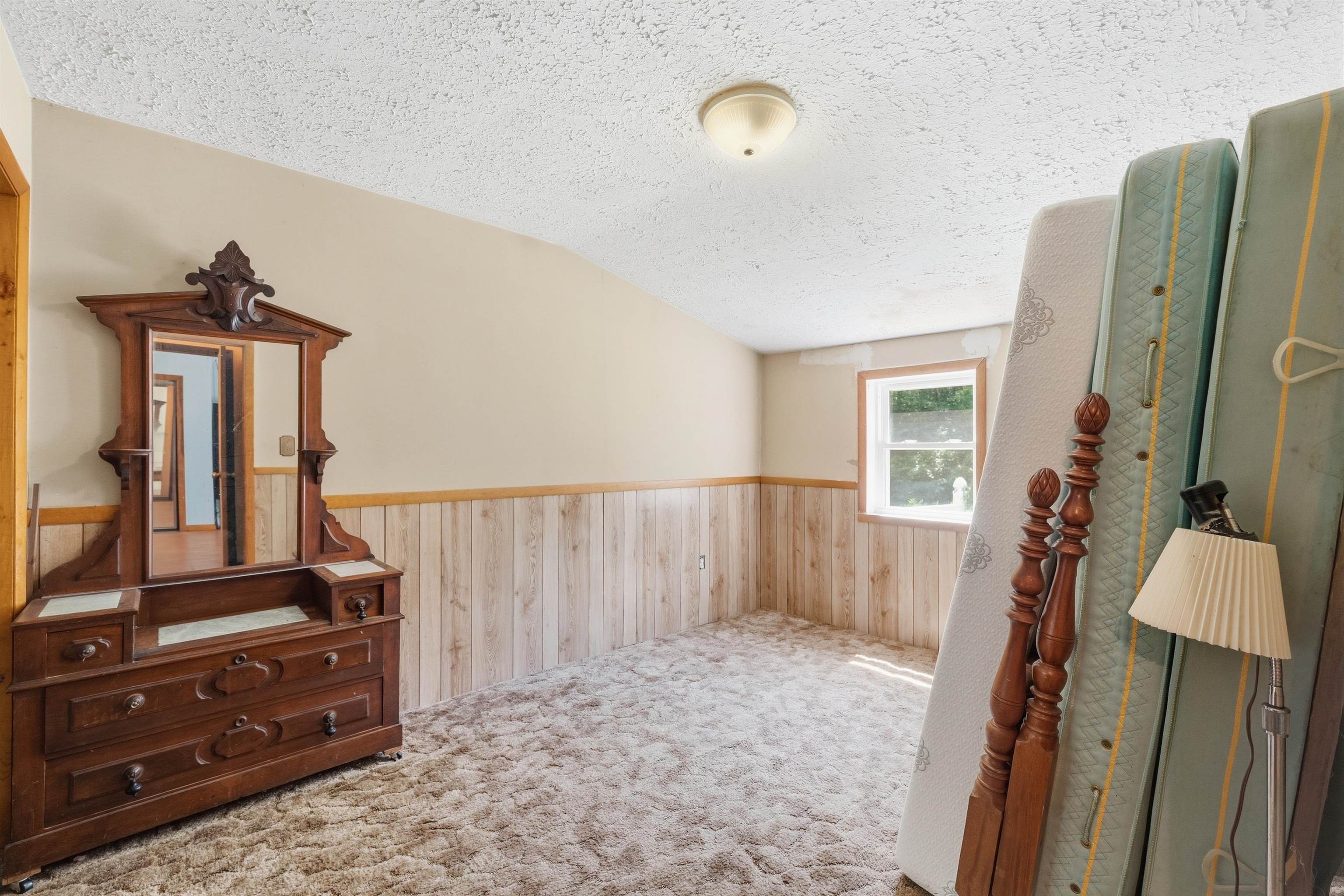 91 Colburn Road Milford, NH 03055 - Photo 19 of 36 Gallery Image 19