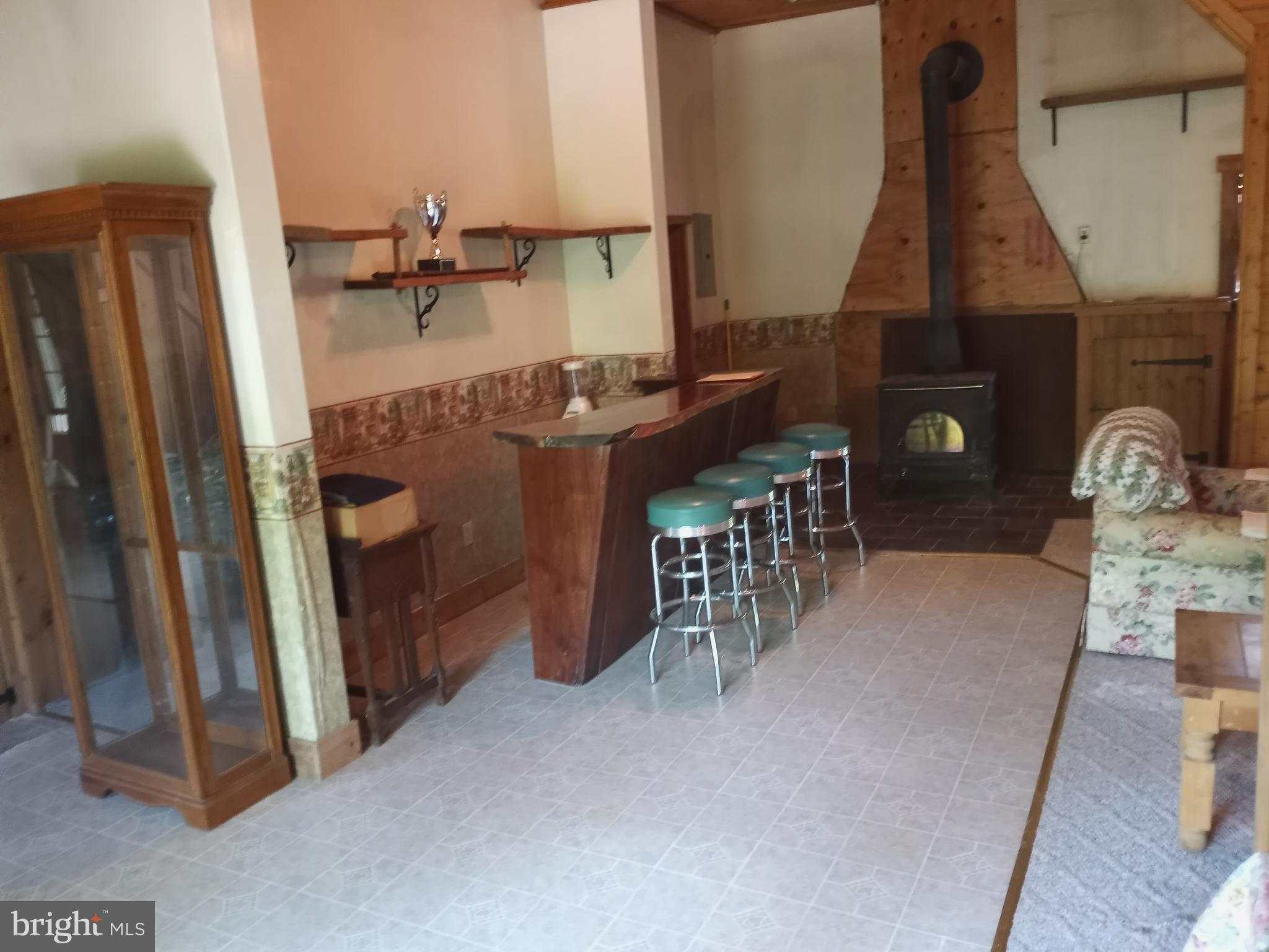 159 Byram Lane Stockton, NJ 08559 - Photo 19 of 41 Great Room with Black Walnut Bar