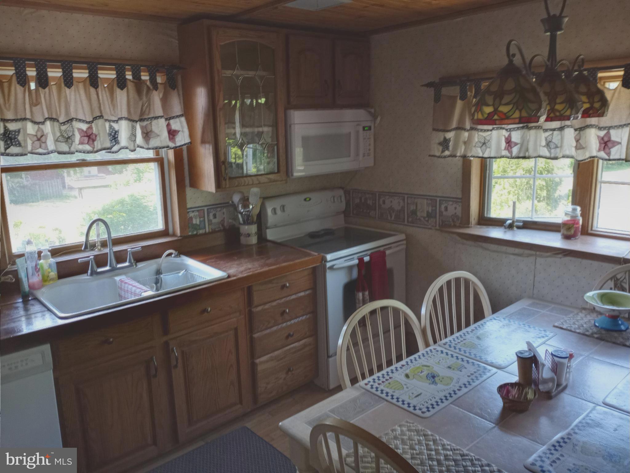 159 Byram Lane Stockton, NJ 08559 - Photo 23 of 41 Kitchen with Double Sink