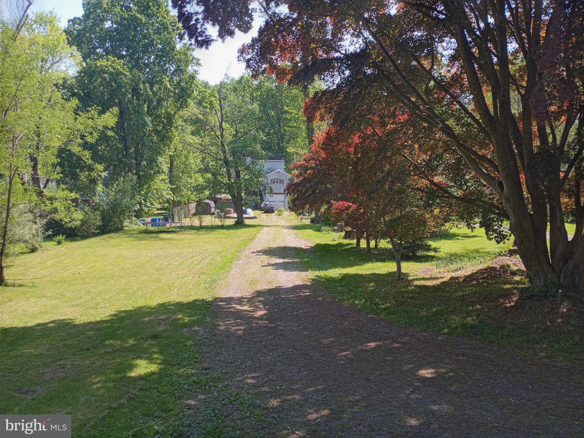 159 Byram Lane Stockton, NJ 08559 - Photo 27 of 41 Driveway to House