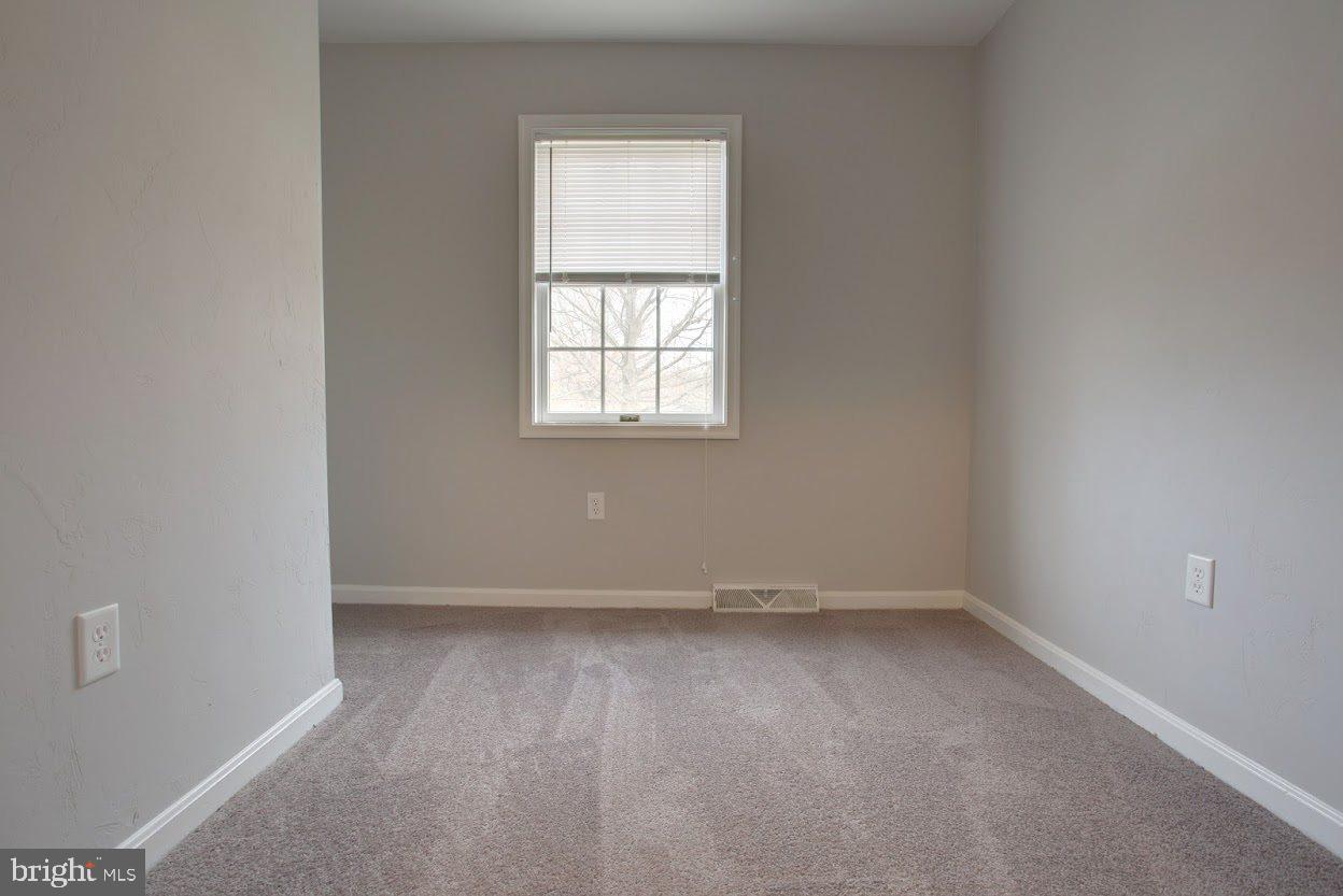 950 Haines Road York, PA 17402 - Photo 11 of 29 Gallery Image 11
