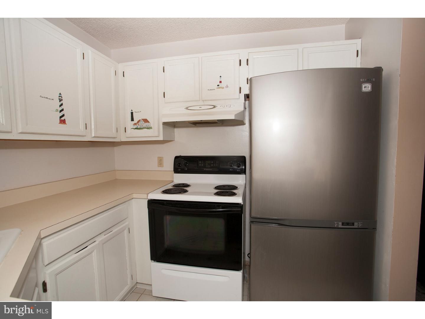 4915 C Dunbarton Road, Unit C Mount Laurel, NJ 08054 - Photo 1 of 11 Kitchen