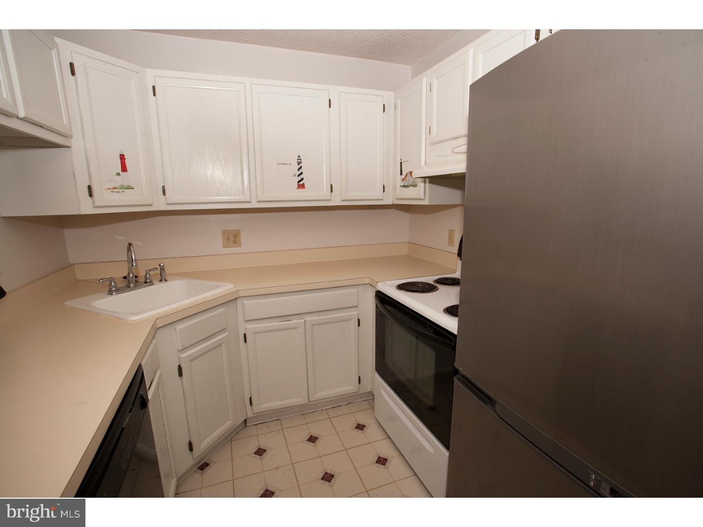 4915 C Dunbarton Road, Unit C Mount Laurel, NJ 08054 - Photo 2 of 11 Kitchen