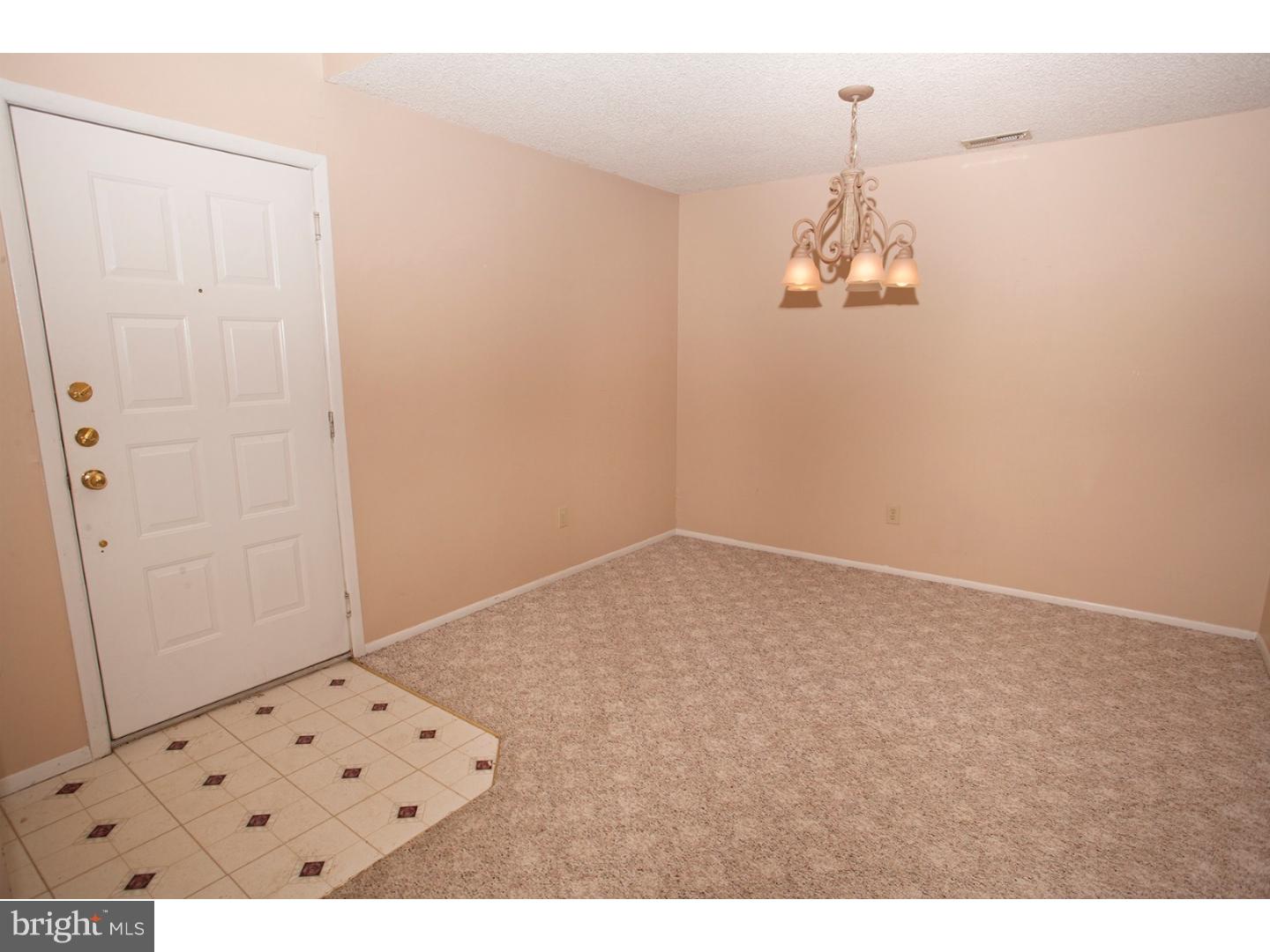 4915 C Dunbarton Road, Unit C Mount Laurel, NJ 08054 - Photo 4 of 11 Dining Room