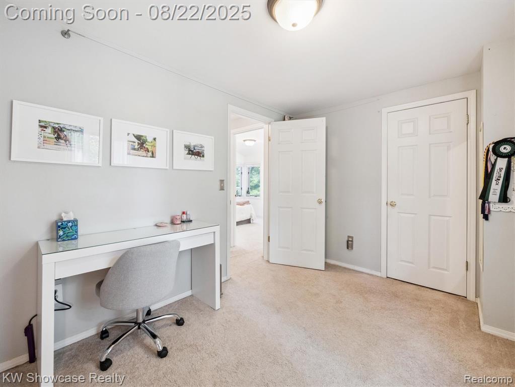 1402 East Fairview Lane Rochester Hills, MI 48306 - Photo 24 of 38
