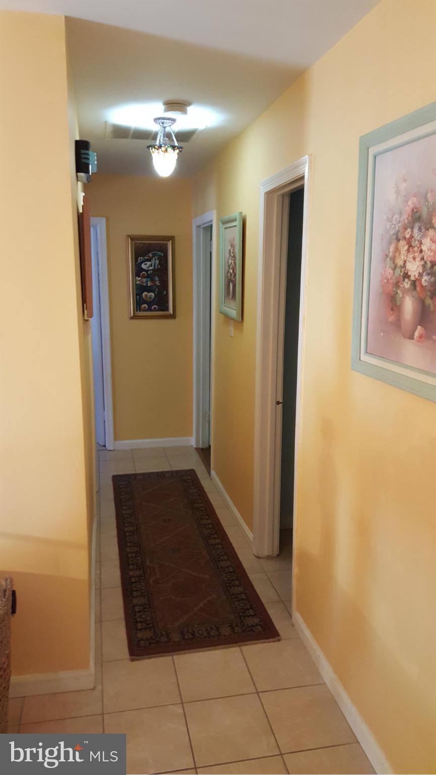 9206 Locksley Road Fort Washington, MD 20744 - Photo 18 of 23 Passage way