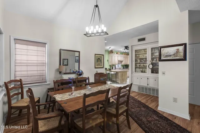 $395,000 | 243 Bayview Drive, Madison, MS 39110