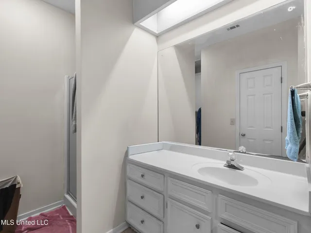 $395,000 | 243 Bayview Drive, Madison, MS 39110