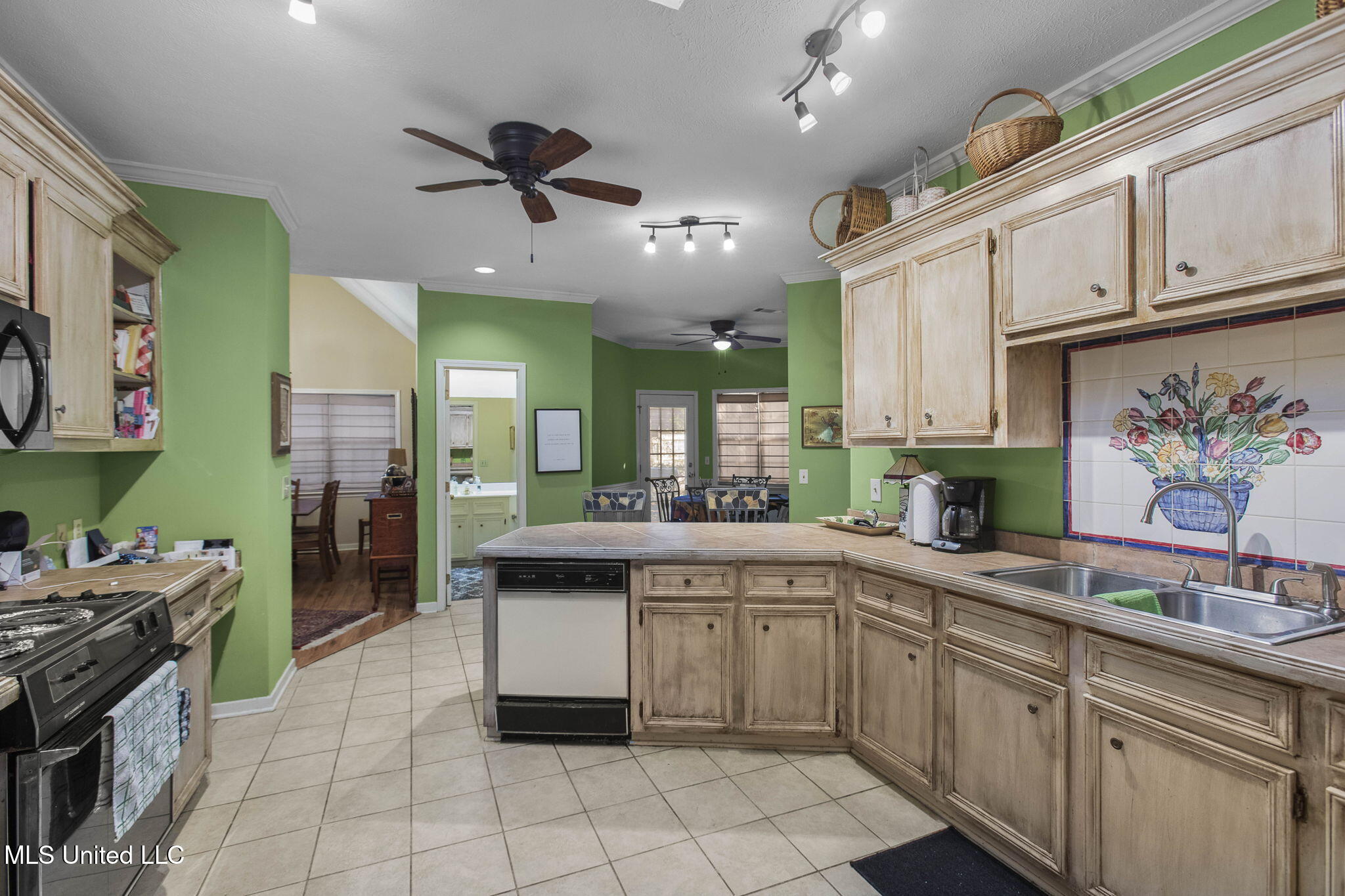 243 Bayview Drive Madison, MS 39110 - Photo 35 of 41 14-web-or-mls-243 Bayview-14