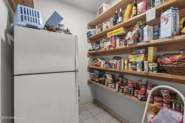 $395,000 | 243 Bayview Drive, Madison, MS 39110