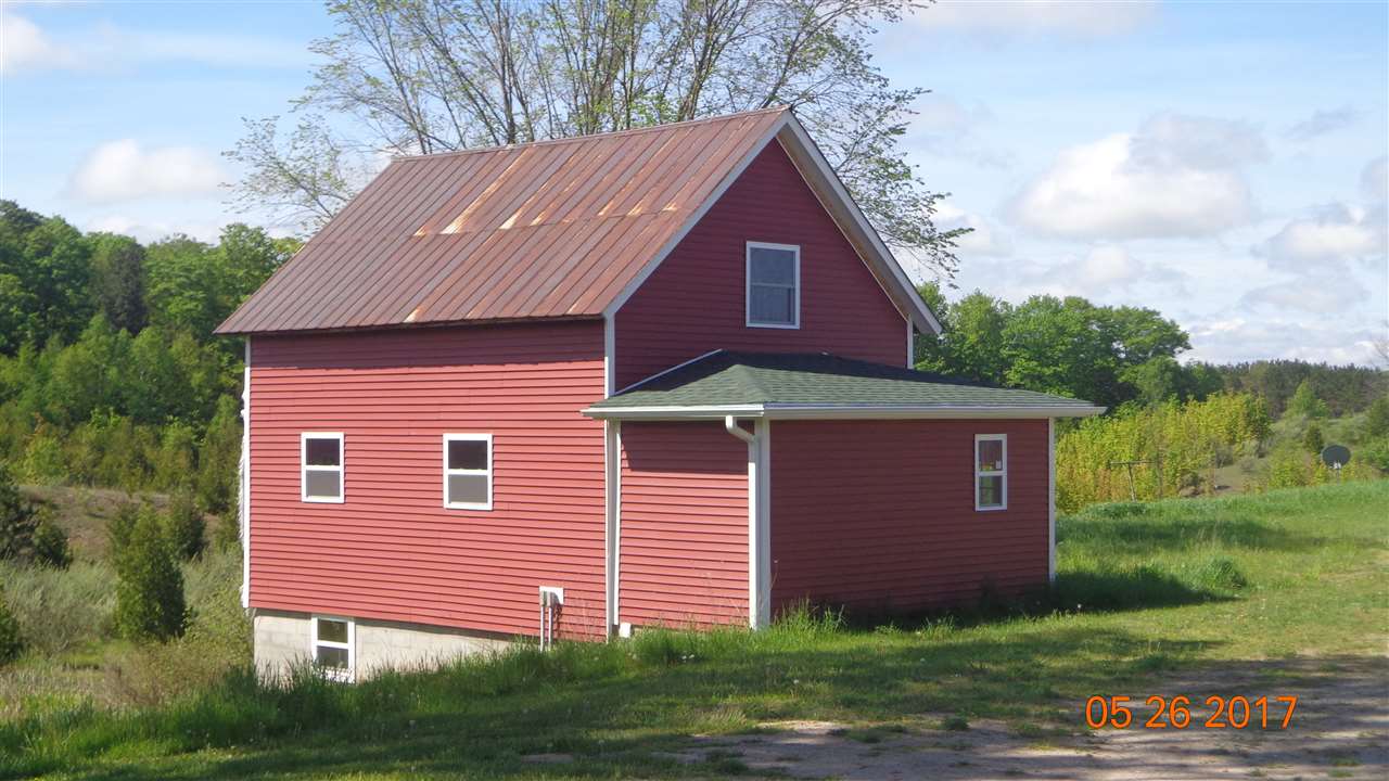 6680 South Schomberg Road Cedar, MI 49621 - Photo 8 of 10 1834380-7.JPG