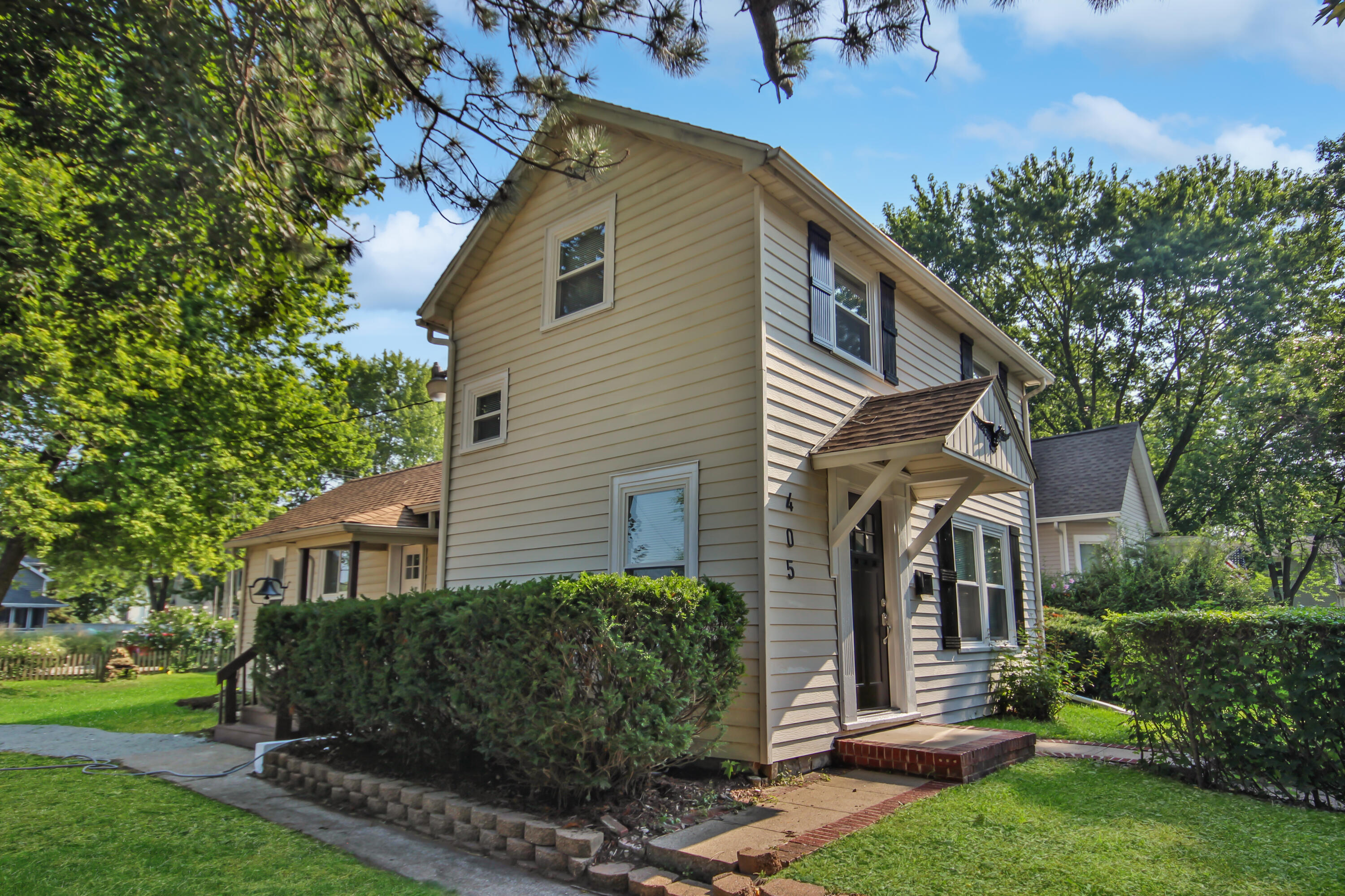 405 Institute Street Valparaiso, IN 46383 - Photo 15 of 17 a view of a house with a yard