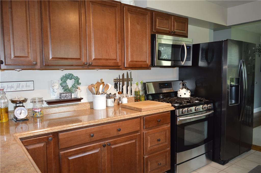 2725 Danbury Road Springfield, OH 45505 - Photo 6 of 21