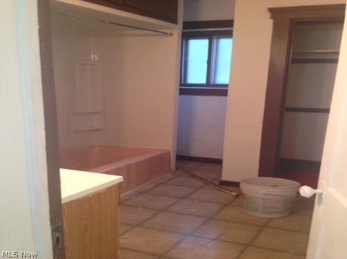1720 Octavia Road Cleveland, OH 44112 - Photo 3 of 7