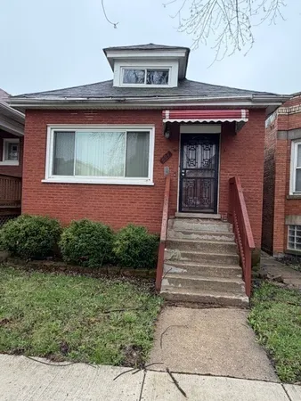 $118,000 | 639 East 90th Place, Chicago, IL 60619