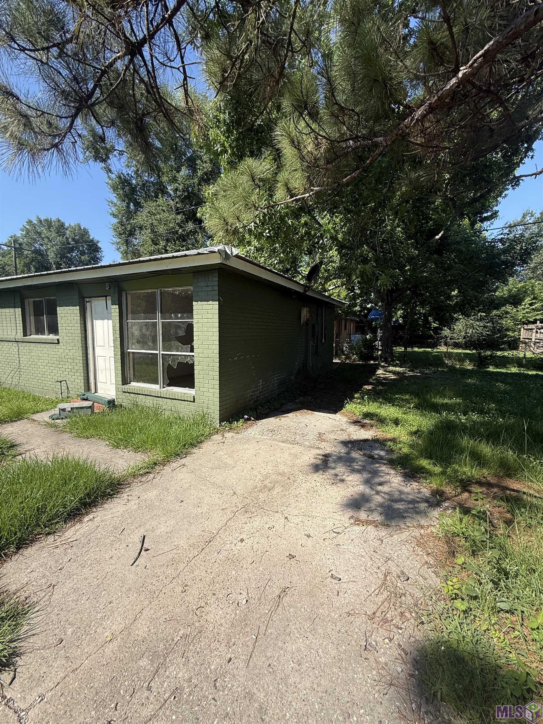 6127 Pontotoc Street Baton Rouge, LA 70812 - Photo 2 of 8