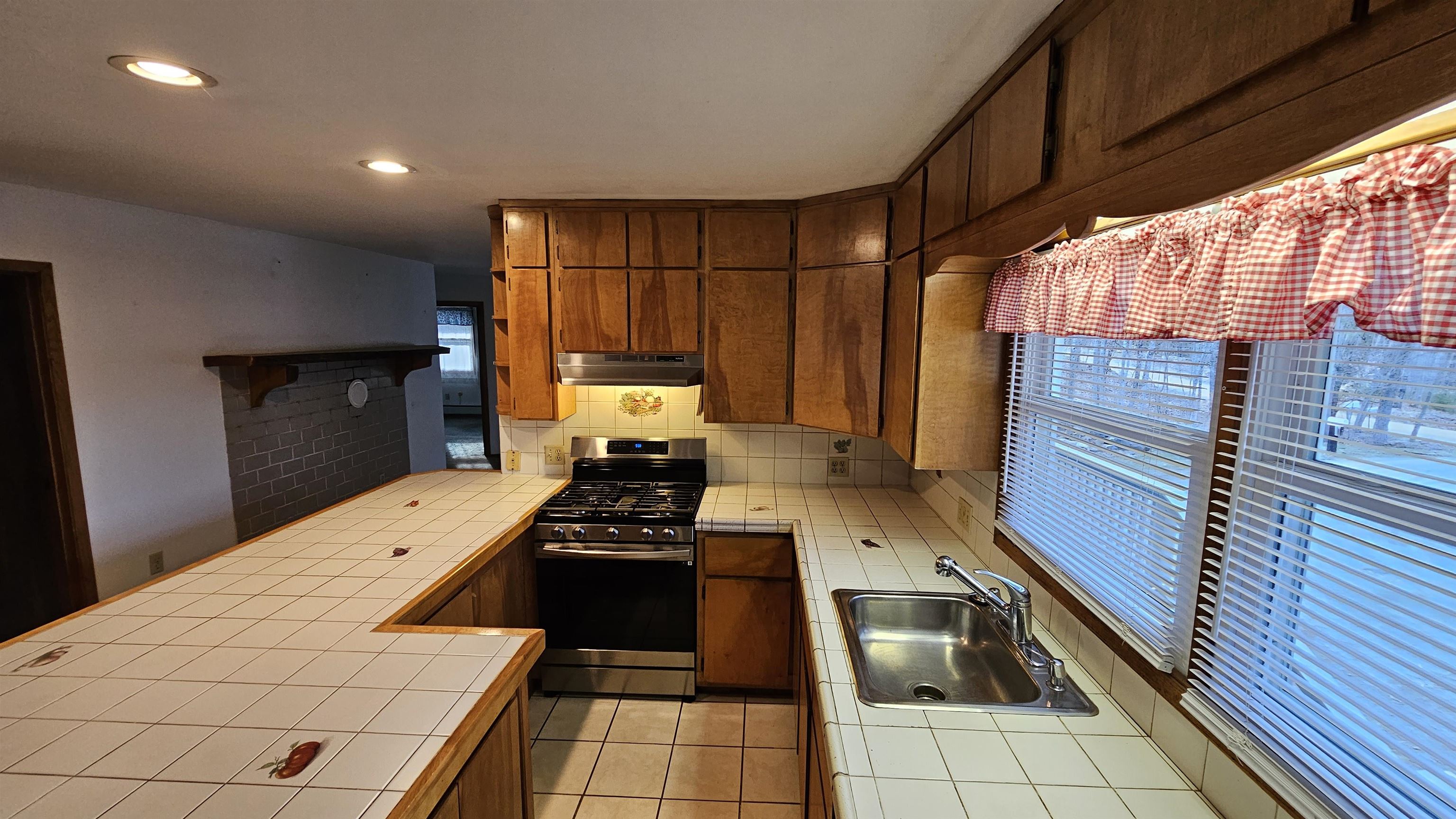 207 Hartshorn Road Barnstead, NH 03218 - Photo 19 of 31 Gallery Image 19