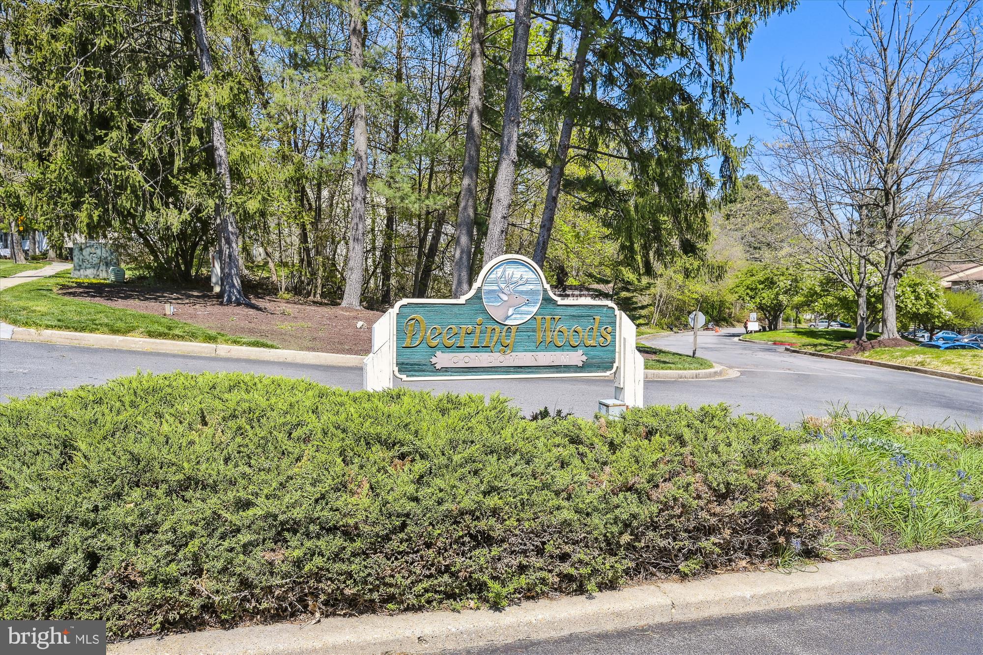 5673 Harpers Farm Road, Unit B Columbia, MD 21044 - Photo 3 of 72 Deering Woods Sign