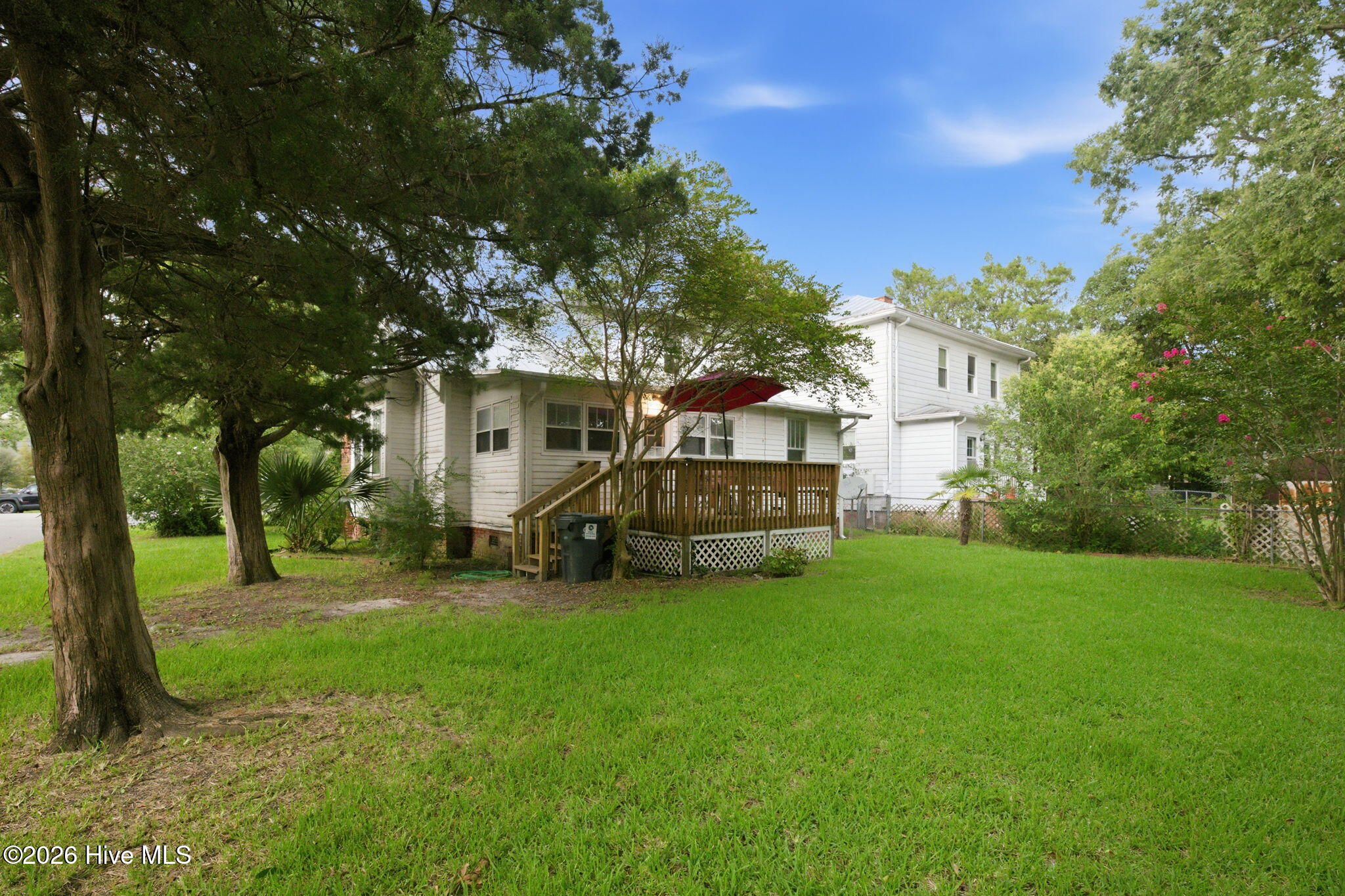 1723 Rhem Avenue New Bern, NC 28560 - Photo 4 of 32 backyard