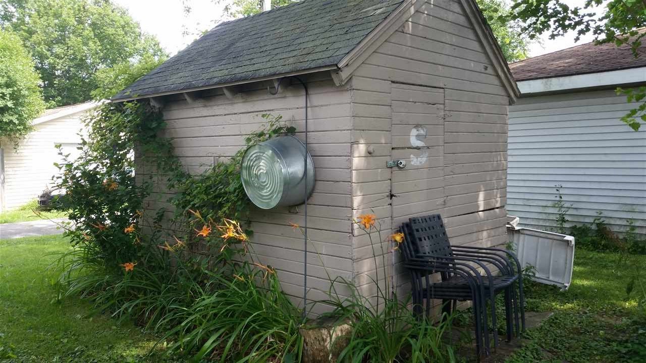 1515 Madison Street Decatur, IN 46733 - Photo 3 of 10