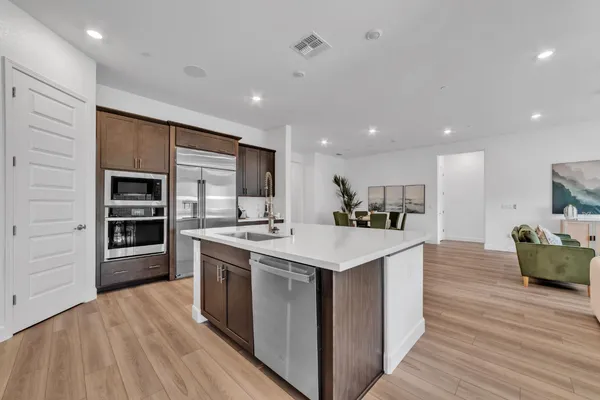 $899,000 | 3270 Gdn Ter Drive, Folsom, CA 95630