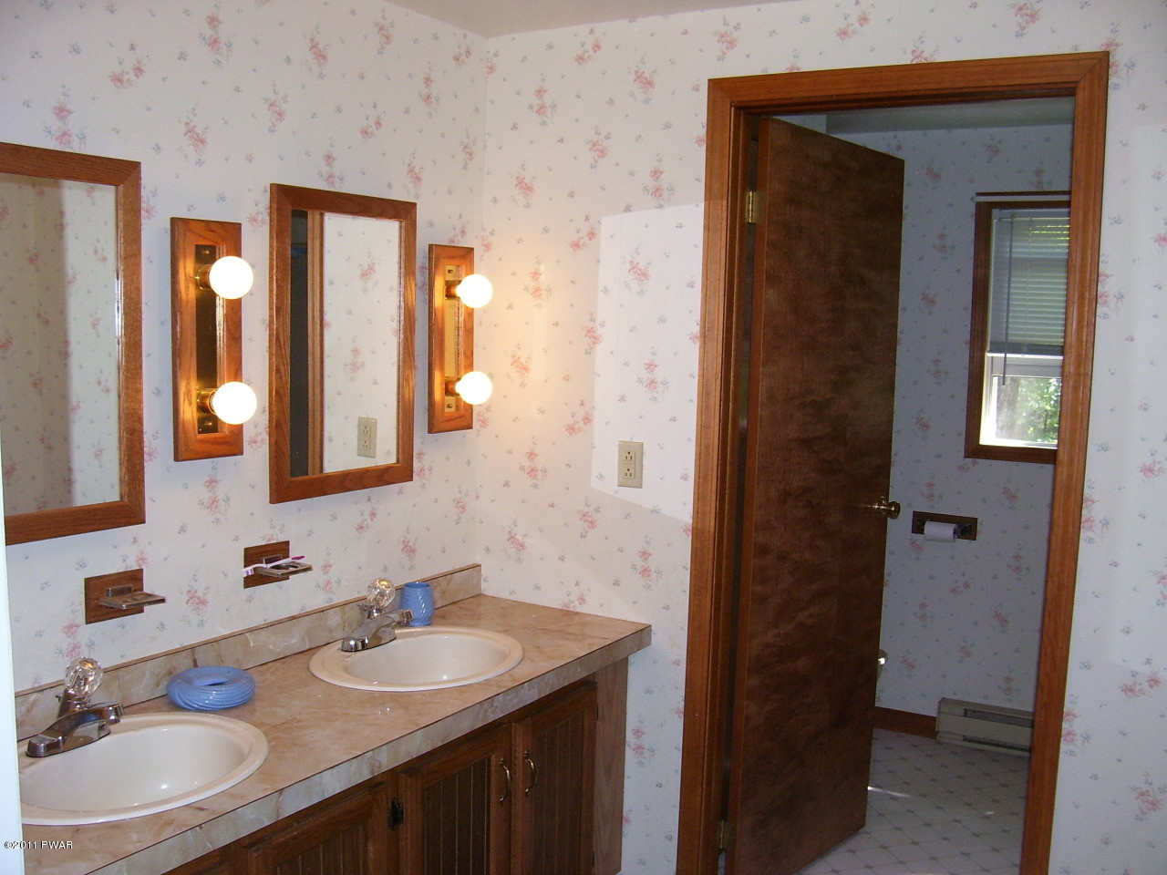 128 Galahad Road Greeley, PA 18425 - Photo 11 of 16