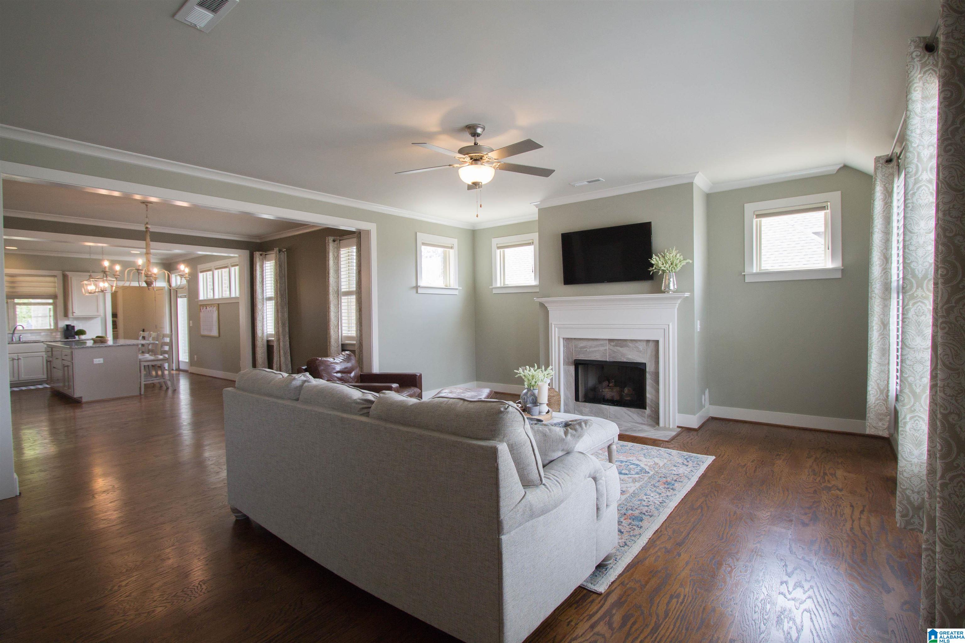1049 Evan Circle Chelsea, AL 35043 - Photo 5 of 38